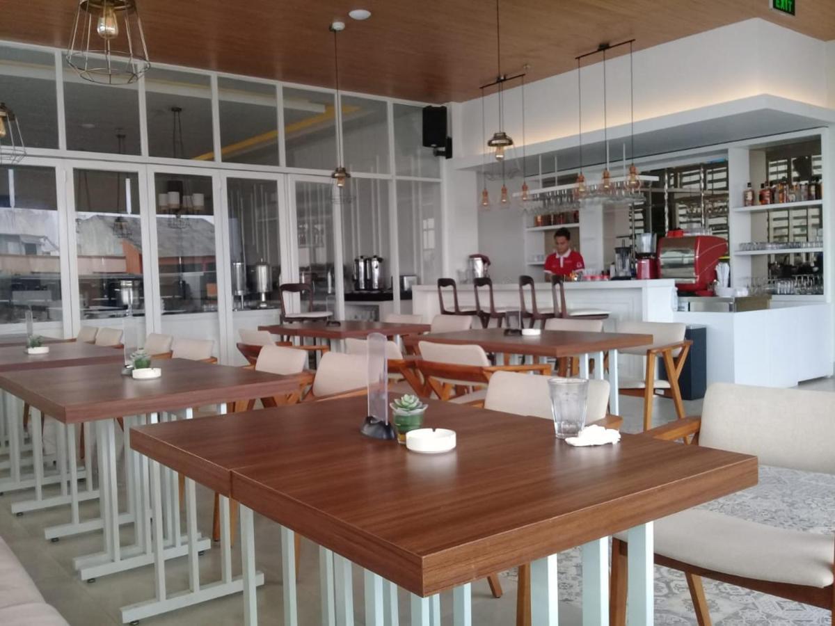 מדאן Alam Hotel By Cordela מראה חיצוני תמונה